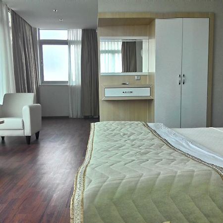 Guney Adana Otel Exteriér fotografie