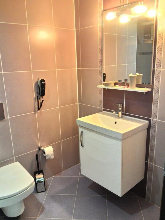 Guney Adana Otel Pokoj fotografie